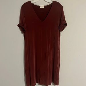Maroon sheath dress